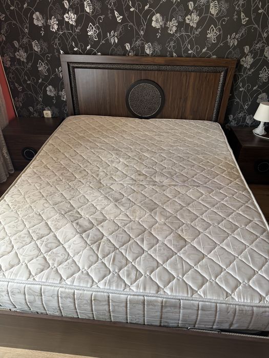 Луксозна спалня комплект – отлично състояние + ПОДАРЪК огледало