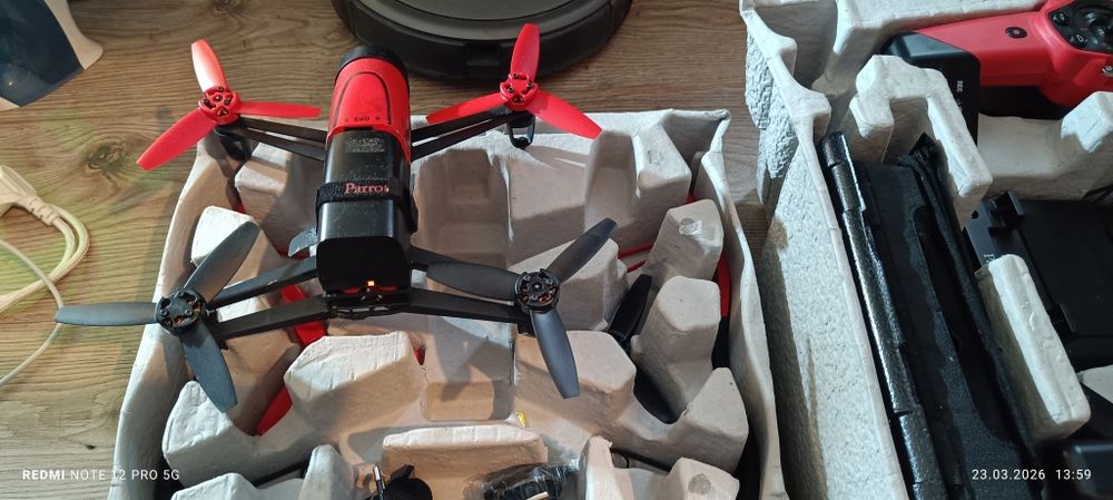 Дрон Bebop 1 skycontsoller