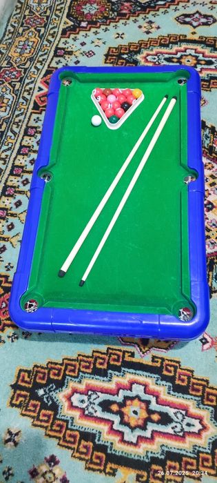 Продается детская бильярдная игра.