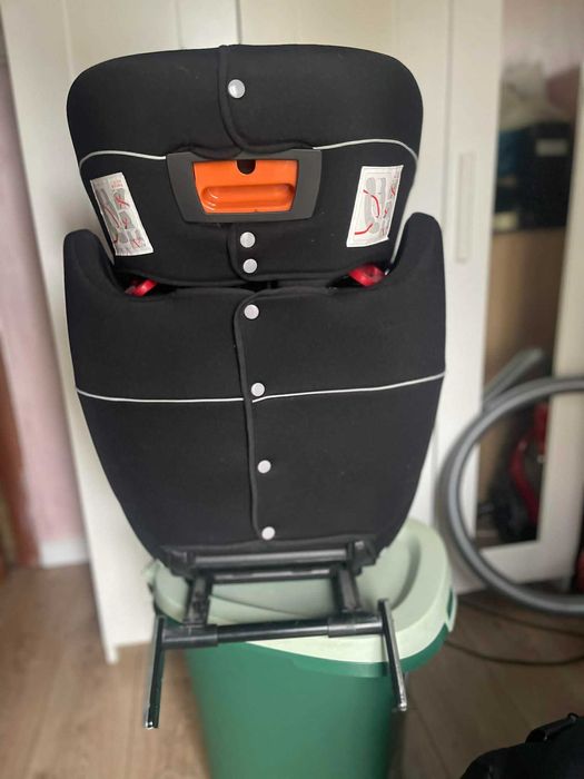 Детско столче Cybex Free-fix – Pure Black RW 3-12 год