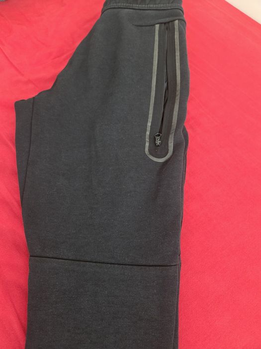 Pantaloni Nike Tech 128