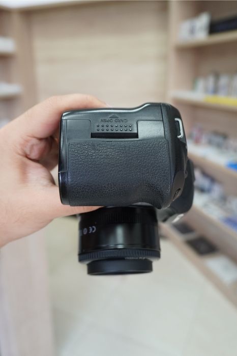 Canon 5D Mark II + 50mm f/1.8 obyektiv