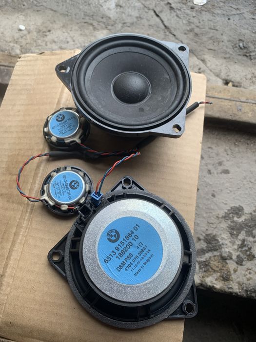 Продам оригинал  динамики на БМВ  привазные