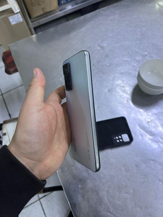 Redmi 11 pro в хорошем состоянии