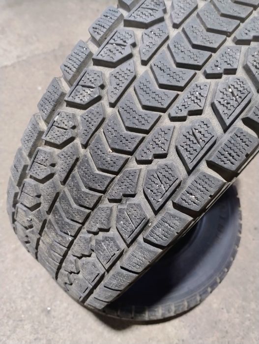 275/60R18 2шт DUNLOP