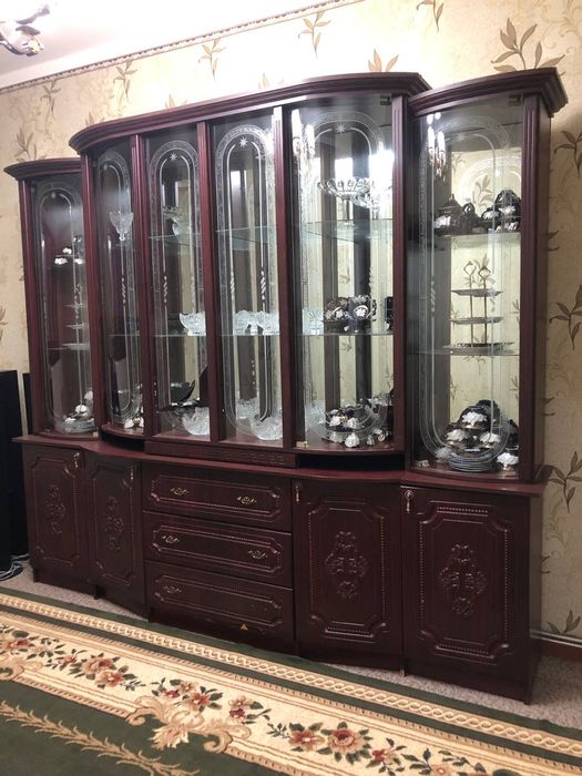 Продается стенка в хорошем состоянии цена договорная