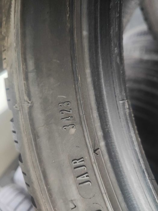 2бр.зимни гуми 255/40/20 Dunlop