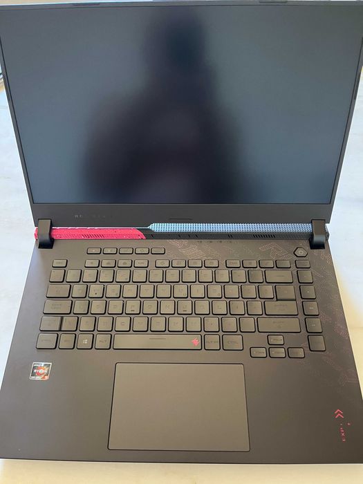 Laptop Asus rog strix g15qm