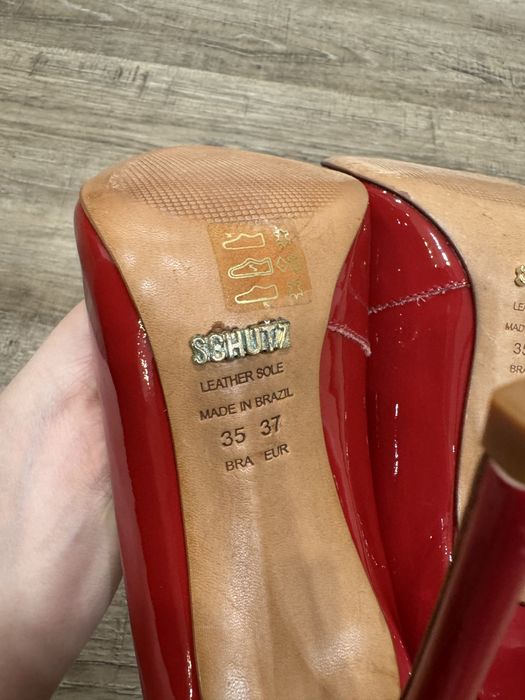 Лодочки бренда schutz