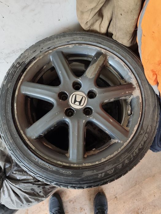 Продам диски на r17