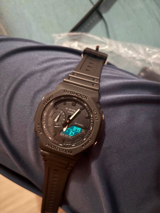 Часовници Rolex G-shok чисто нови варират от 35€ до 50€