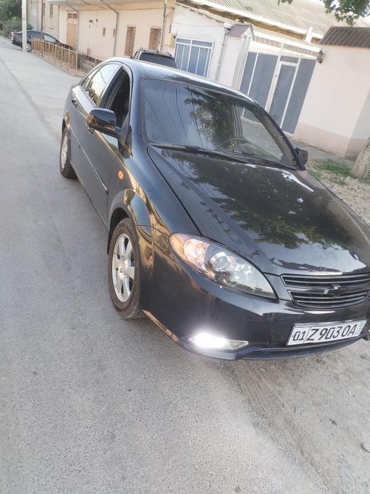 Lacetti jentra qilingan rangi qoraga boyalgan