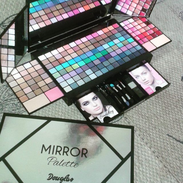 Mirror Palette Douglas