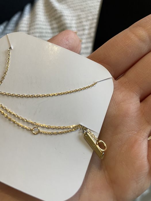 Колие Pdpaola (символ P)