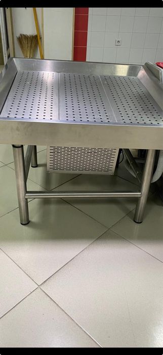 Продается витрина для выкладки рыбы на льду