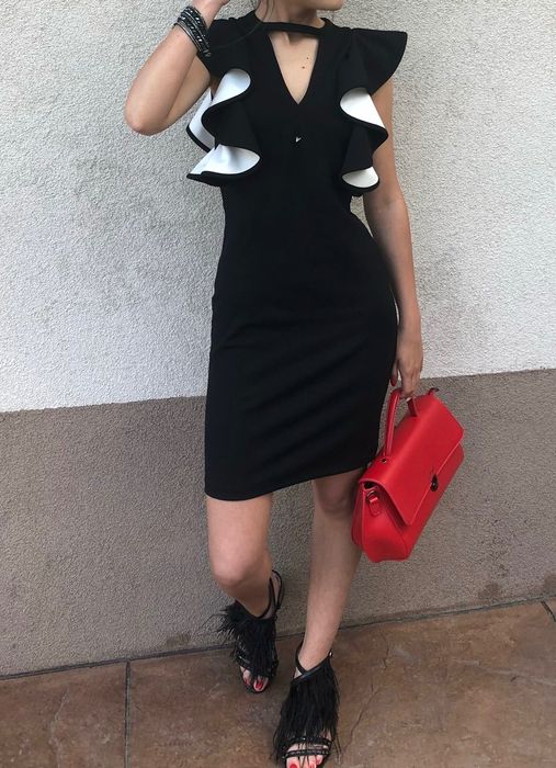 Черна мини рокля Guess