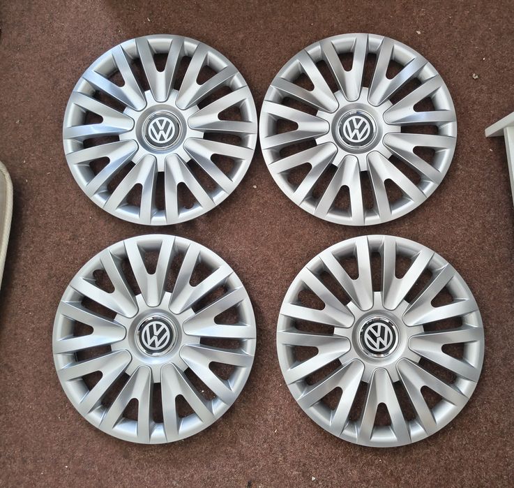 Capace NOI pt  jante  roti R 15  Vw Golf Passat Touran Tiguan  Polo Caddy