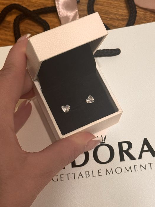Пандора обеци Pandora