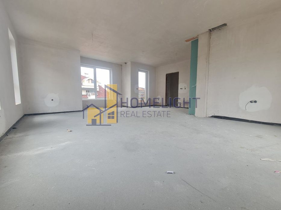 Продава се Четиристаен апартамент в София, Павлово - 239 кв.м за 1277 €/кв.м - Снимка #1