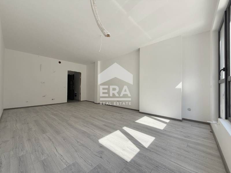 Продава се Офис в София, Студентски град - 52 кв.м за 2193 €/кв.м - Снимка #2