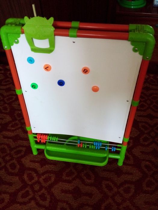 Детский стол, доска магнитная для рисования