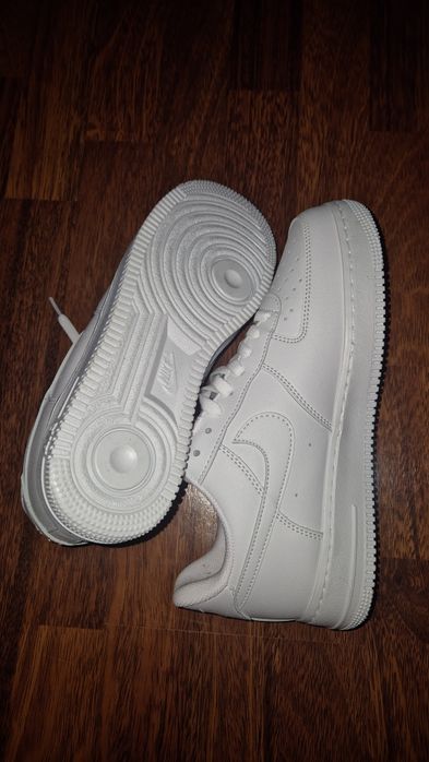 Nike airforce 1 white