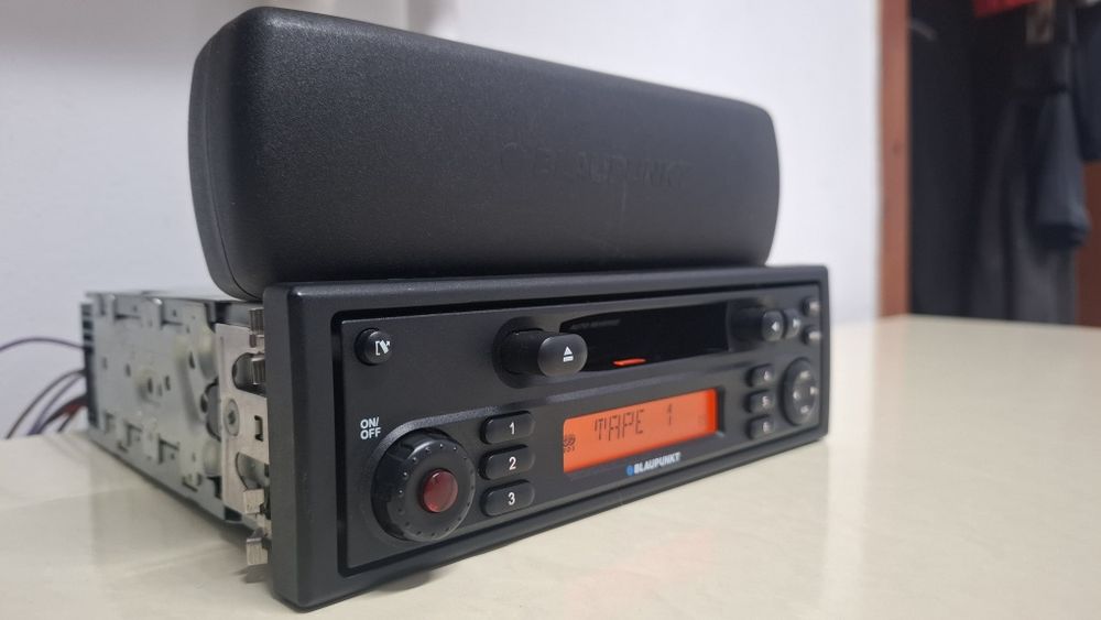 Radio Casetofon Dacia Duster Logan Sandero 2004-2009