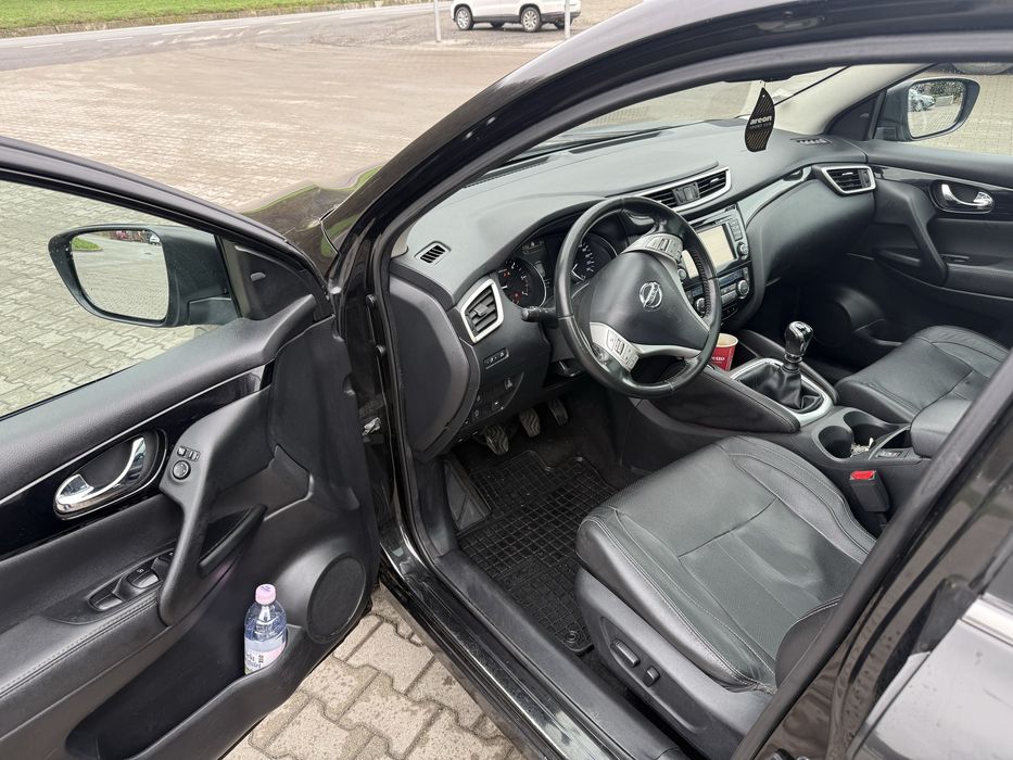 NISSAN QAHQAI 1.6 diesel ,4x4 , an 2015