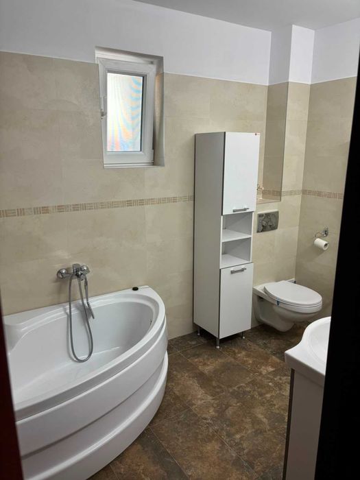 Închiriez apartament cu 3 camere – parter de casă , Dâmbul Rotund, Cluj-Napoca