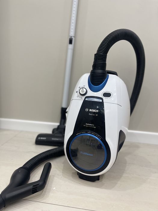 Пылесос от BOSCH! Дешево! Б/у