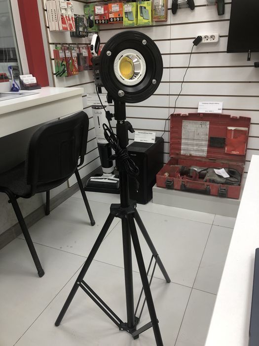 Studio Light SL-400 (p25)