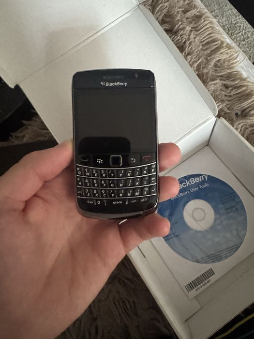 Продам телефон BlackBerry