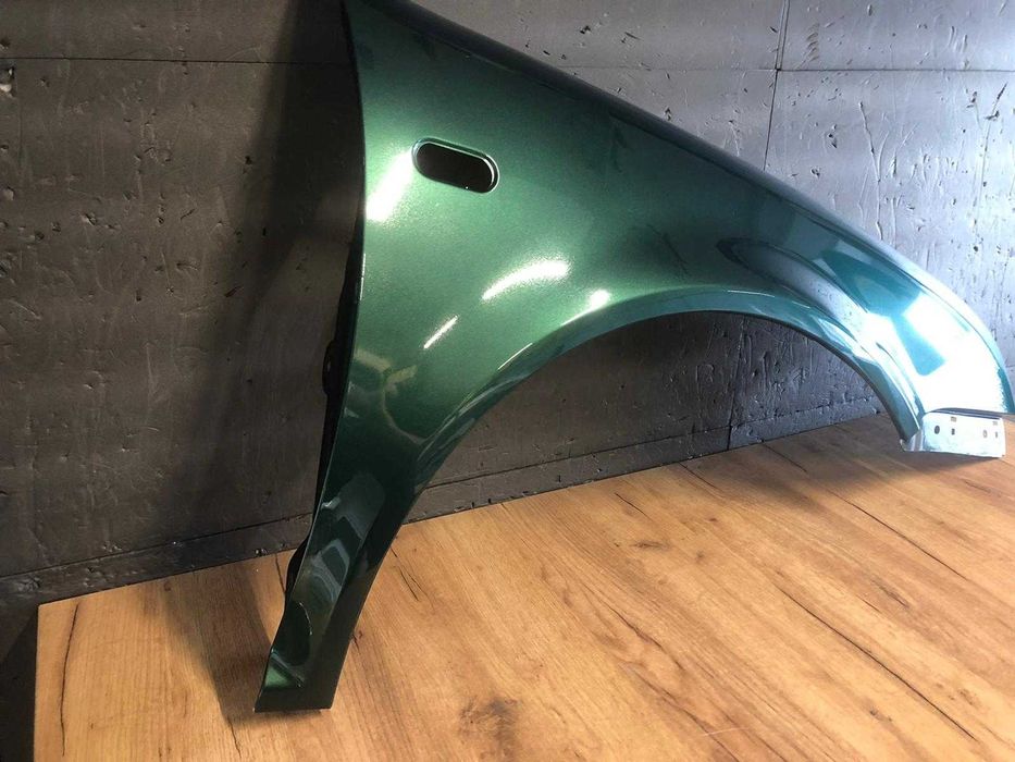 Aripa Fata Dreapta VW Golf 4/IV 1998-2004 (LC6M (Verde))
