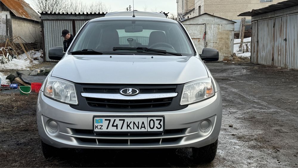Продам автомобиль, Lada granta 2013 года