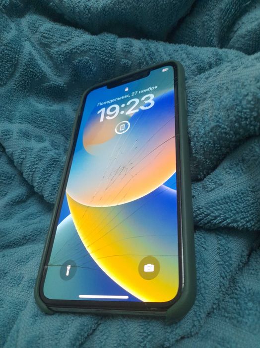 Продаю iPhone Xs Max 110000тг