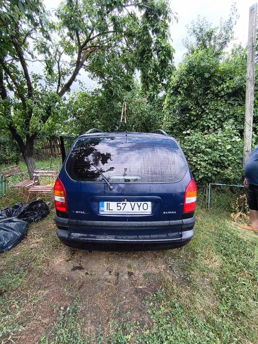 Vând Opel Zafira 1.8 Benzina-Gaz