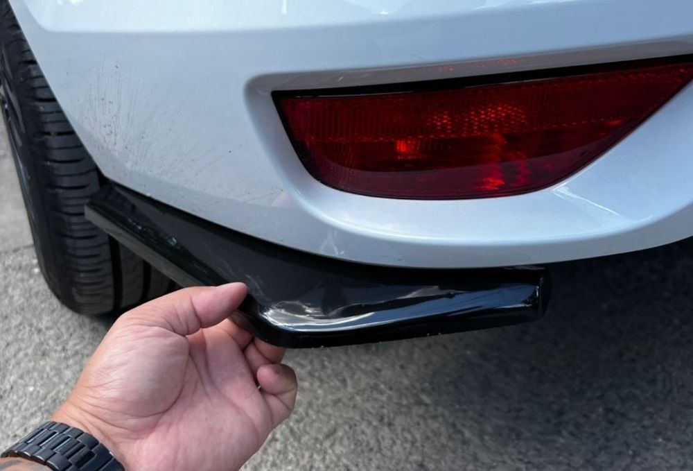 Extensie coltare lip bara spate Dacia Logan MK2 MK3 negru lucios