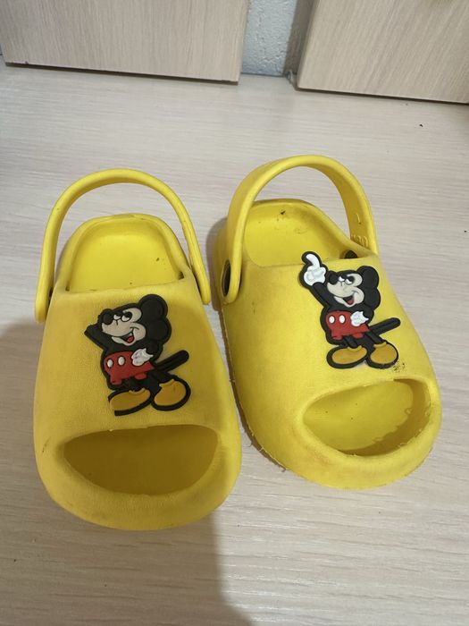 19 размер кроксы