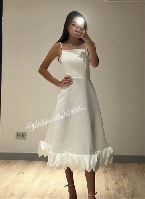 Продаётся белое платье!