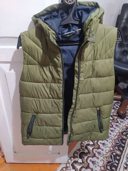 Продам подрастковые куртки