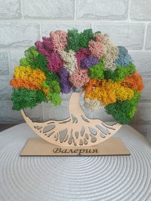 Дървото на живота със скандинавски мъх