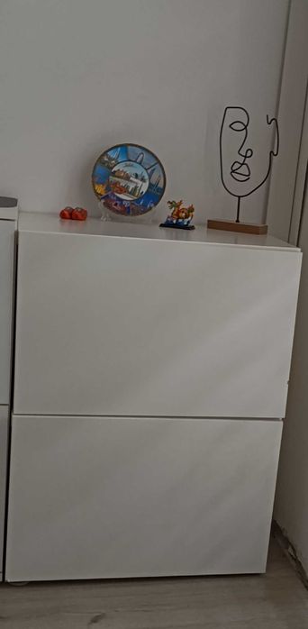 Масичка холна и шкафчета от  Икеа