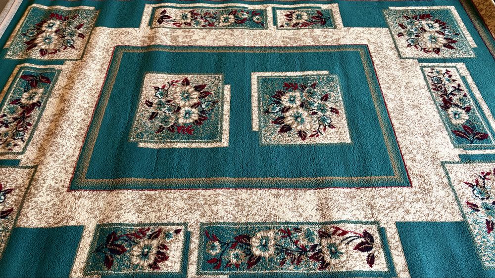 Продам ковер 2х3м