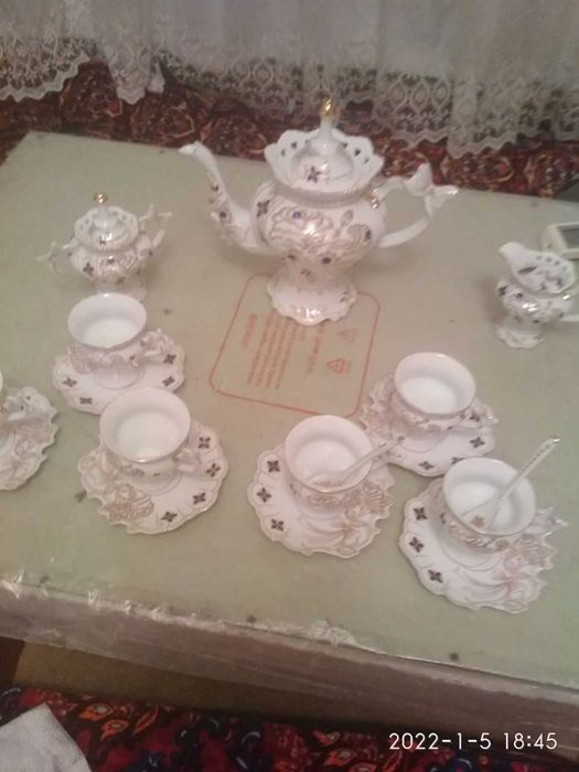 Чайний набор сотилади