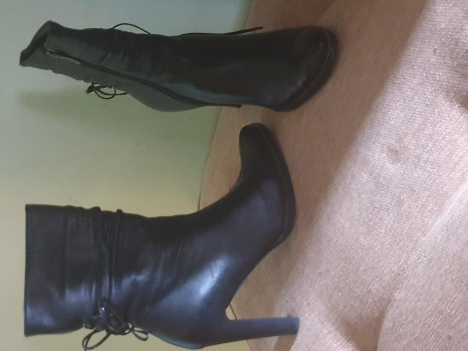 Сапоги укороченные женские