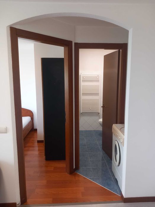 Vand apartament 2 camere