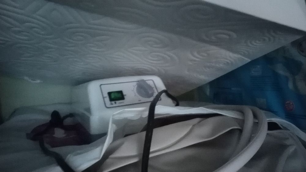 Продам медецинский матрас от пролежней, электрический.