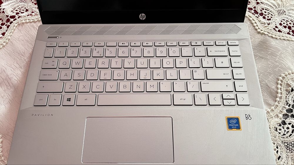 Laptop HP Pavilion 14 - Intel Pentium 4415U / 4GB RAM / 128GB SSD. Pret negociabil