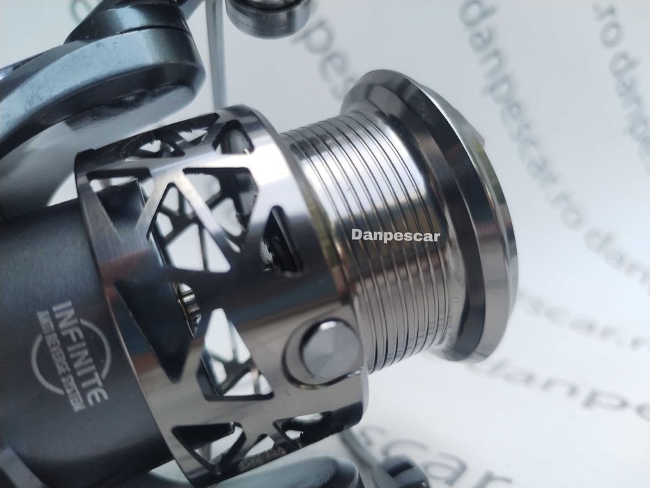 Mulineta FEEDER EastShark CS4000 7 RULMENTI 0,25mm/210m