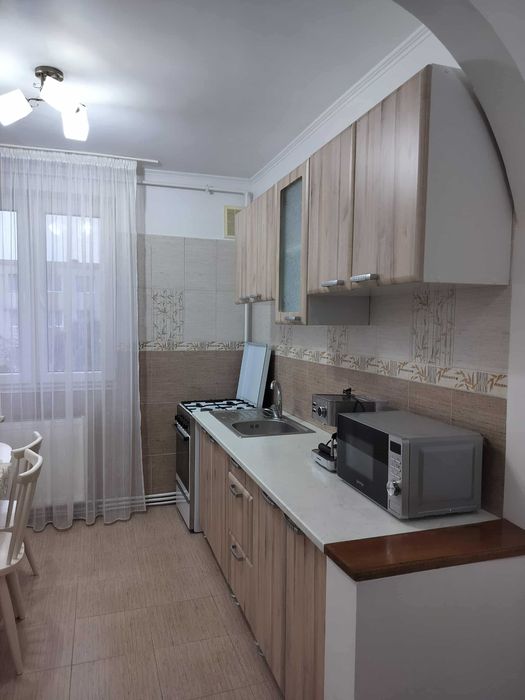 Inchiriez apartament cu 2 camere in Campia Turzii